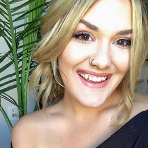 Meet your Posher, Nikki